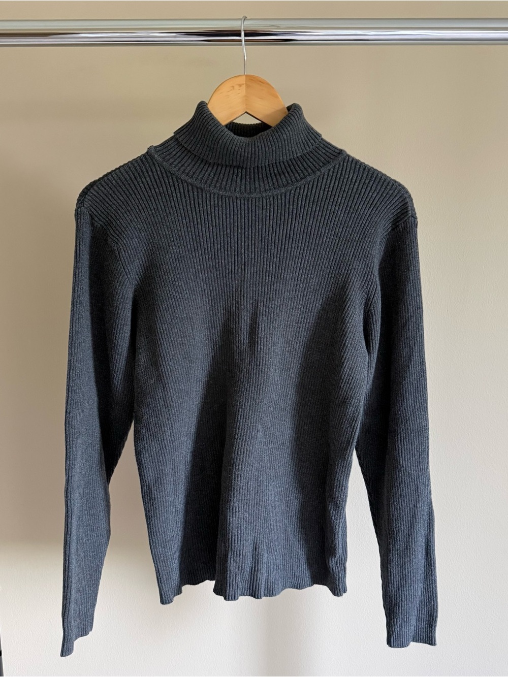 GAP Charcoal Ribbed Turtleneck Sweater